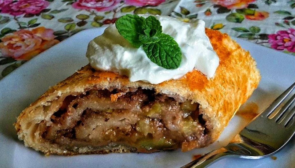 recept-rebarborova-strudla